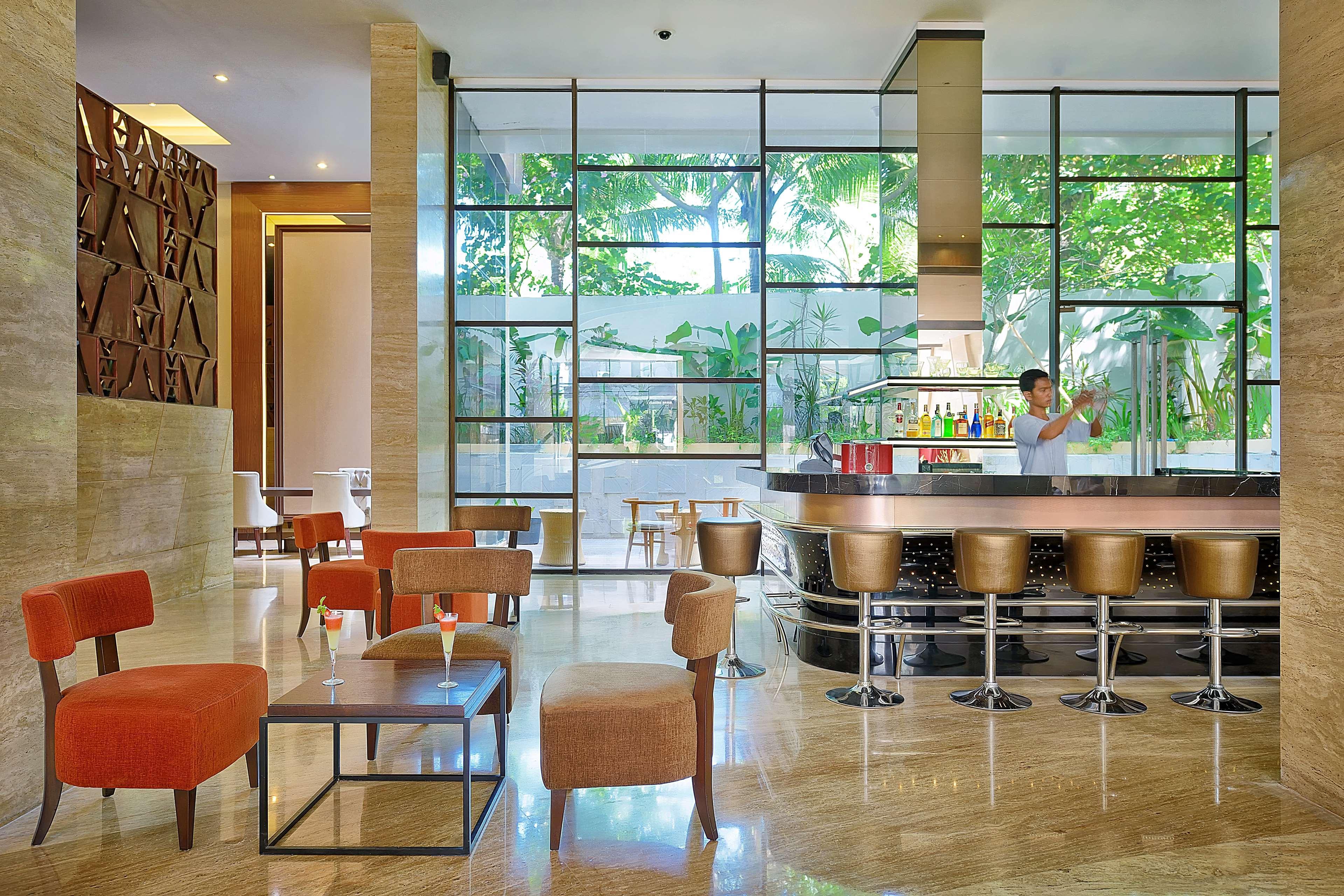 De Vins Sky Hotel Seminyak Екстериор снимка