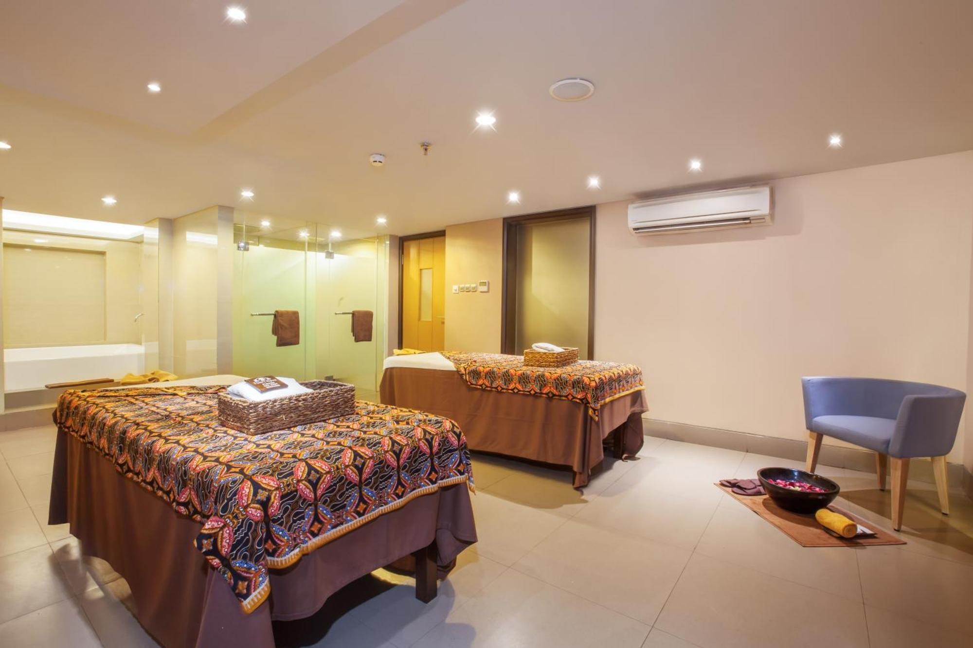 De Vins Sky Hotel Seminyak Екстериор снимка