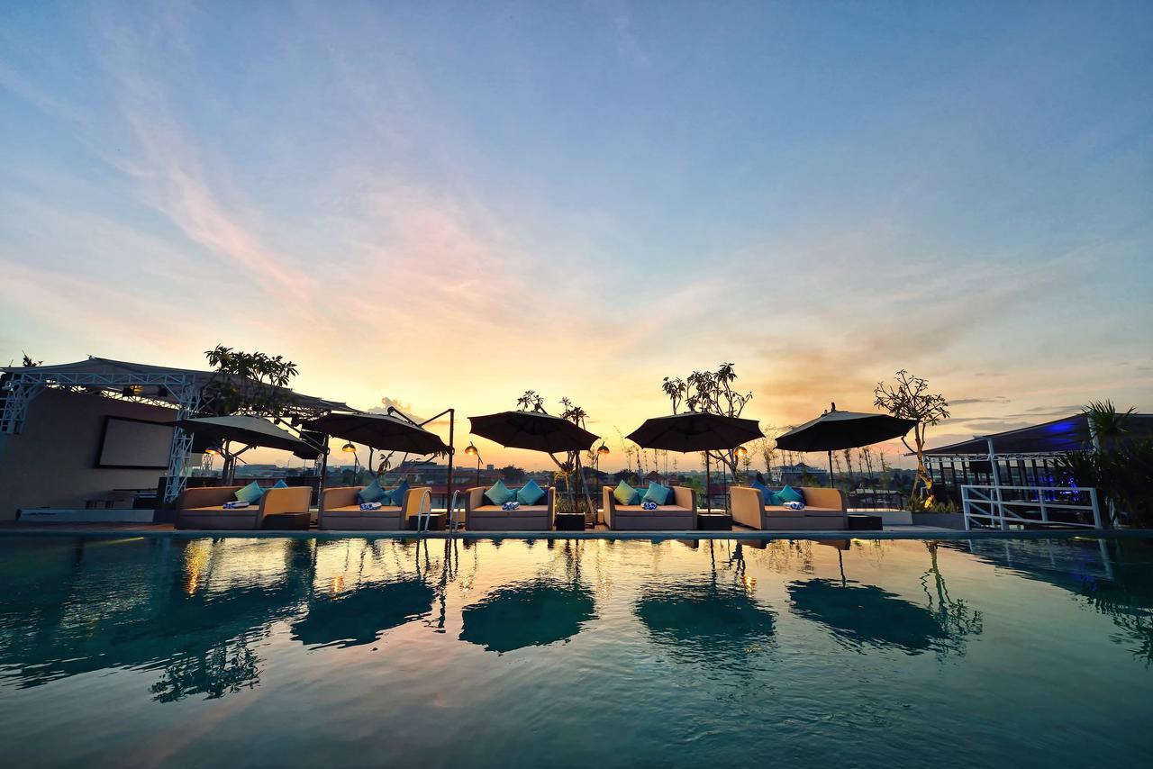 De Vins Sky Hotel Seminyak Екстериор снимка
