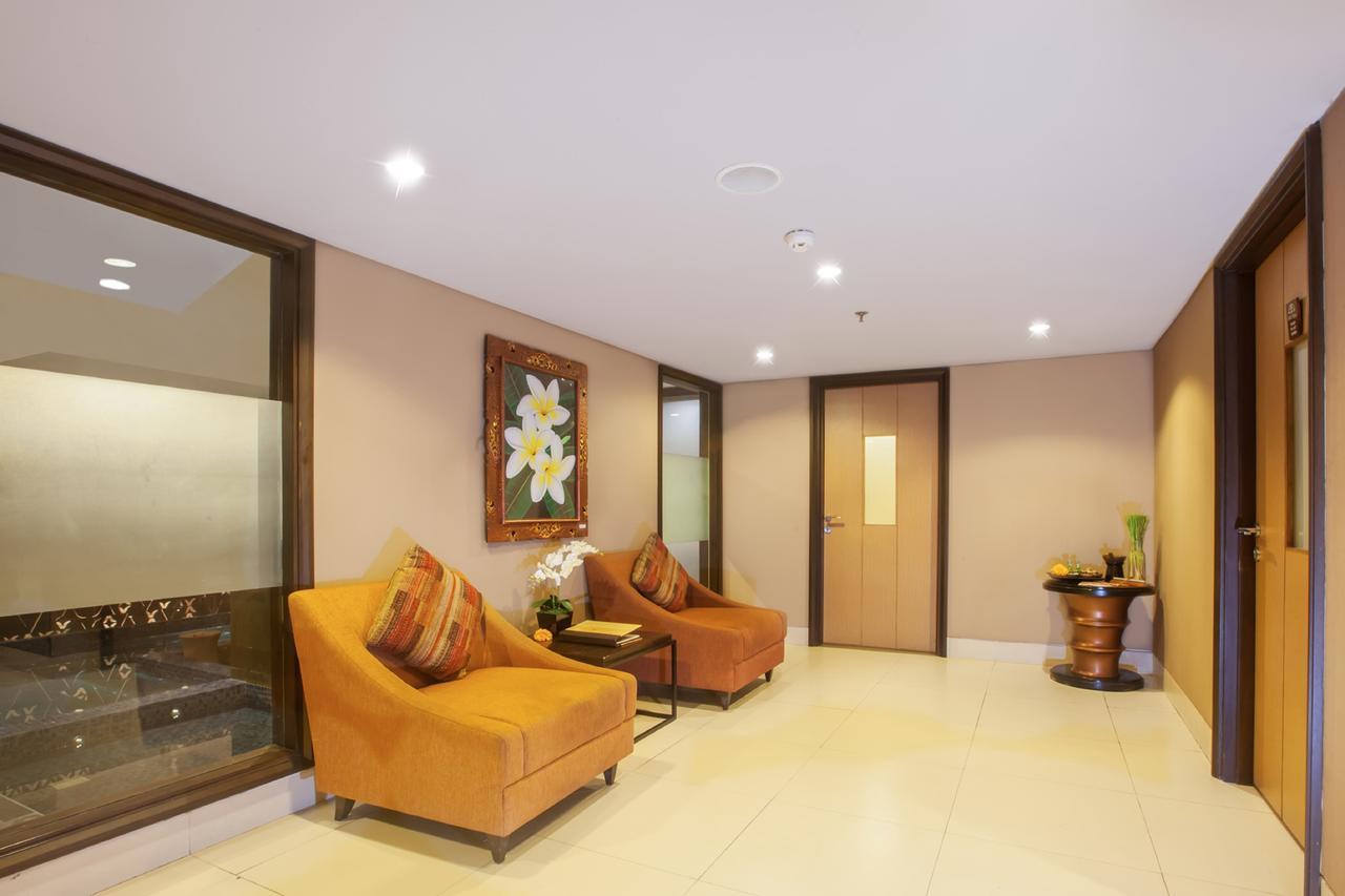 De Vins Sky Hotel Seminyak Екстериор снимка