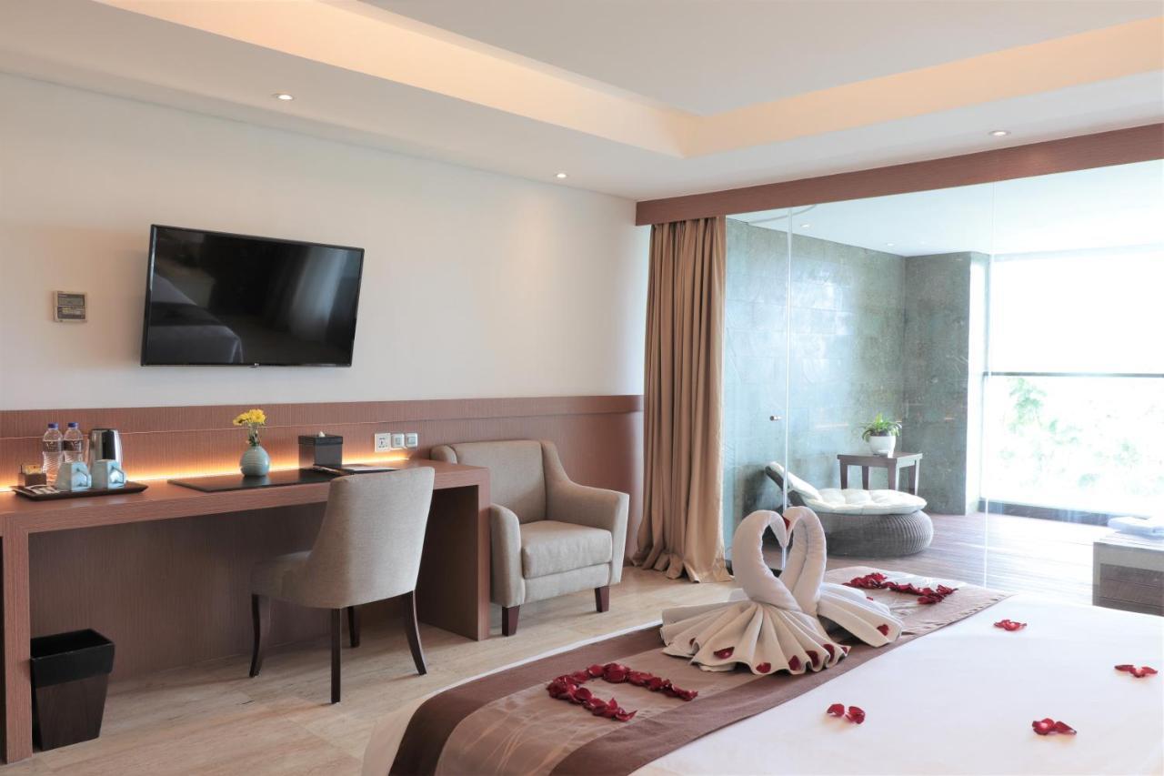 De Vins Sky Hotel Seminyak Екстериор снимка