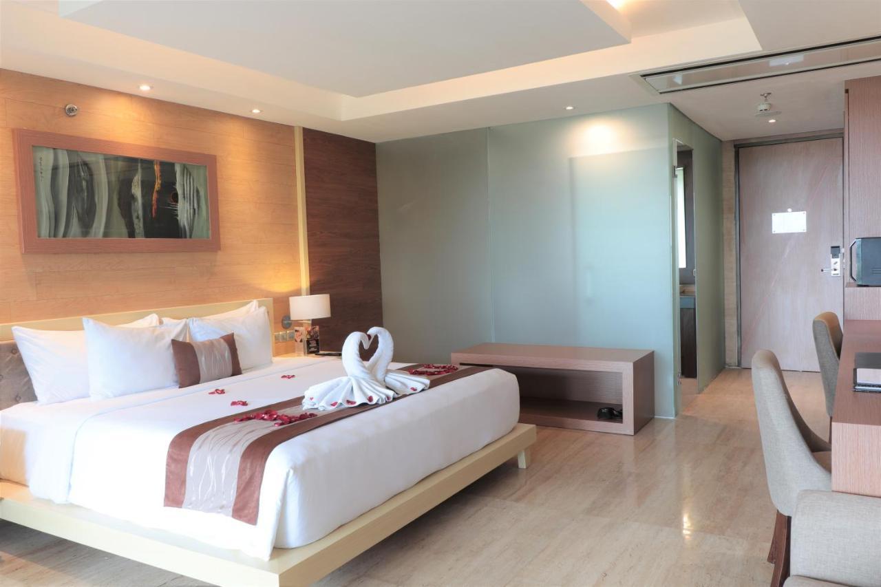 De Vins Sky Hotel Seminyak Екстериор снимка